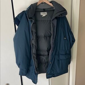 L.L. Bean Vintage Dark Blue Hooded Puffer Jacket